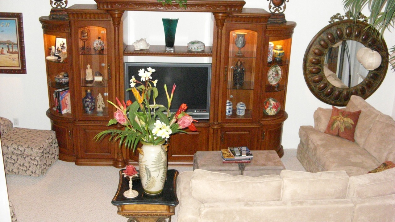 Photo of Bedroom in Maunalani Heights