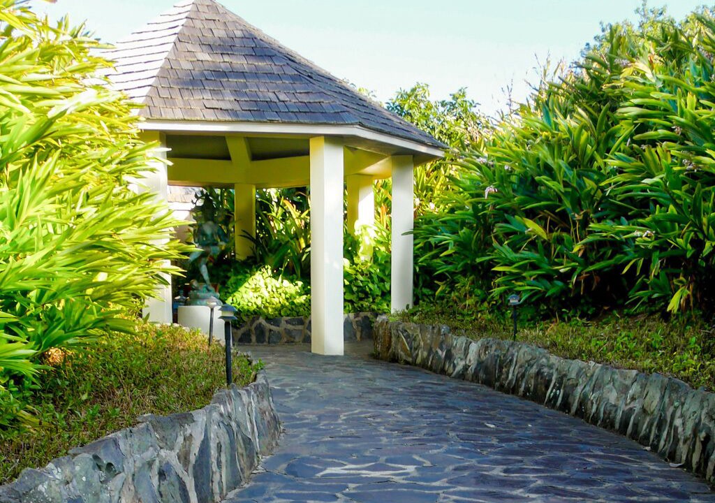Photo of Outdoor in Haiku