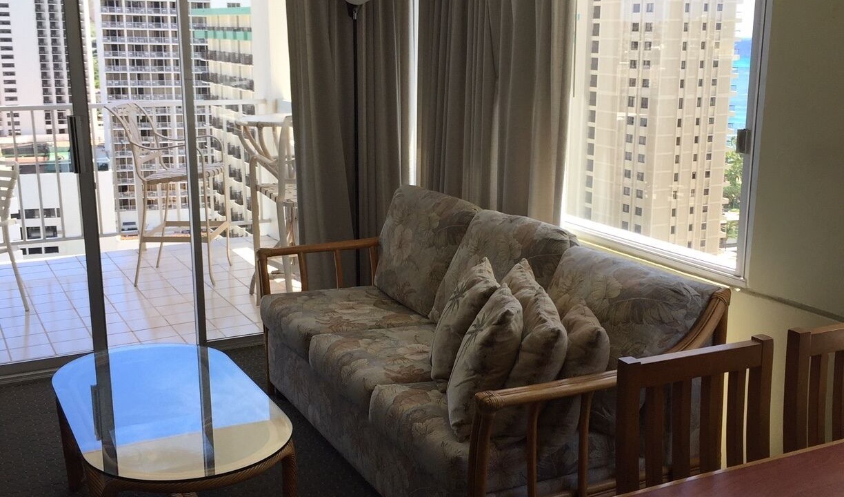 Photo of Livingroom in Waikiki