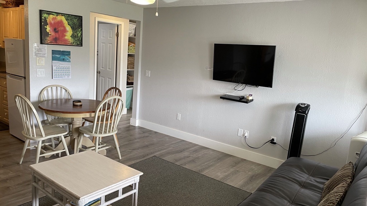 Photo of Livingroom in Laie