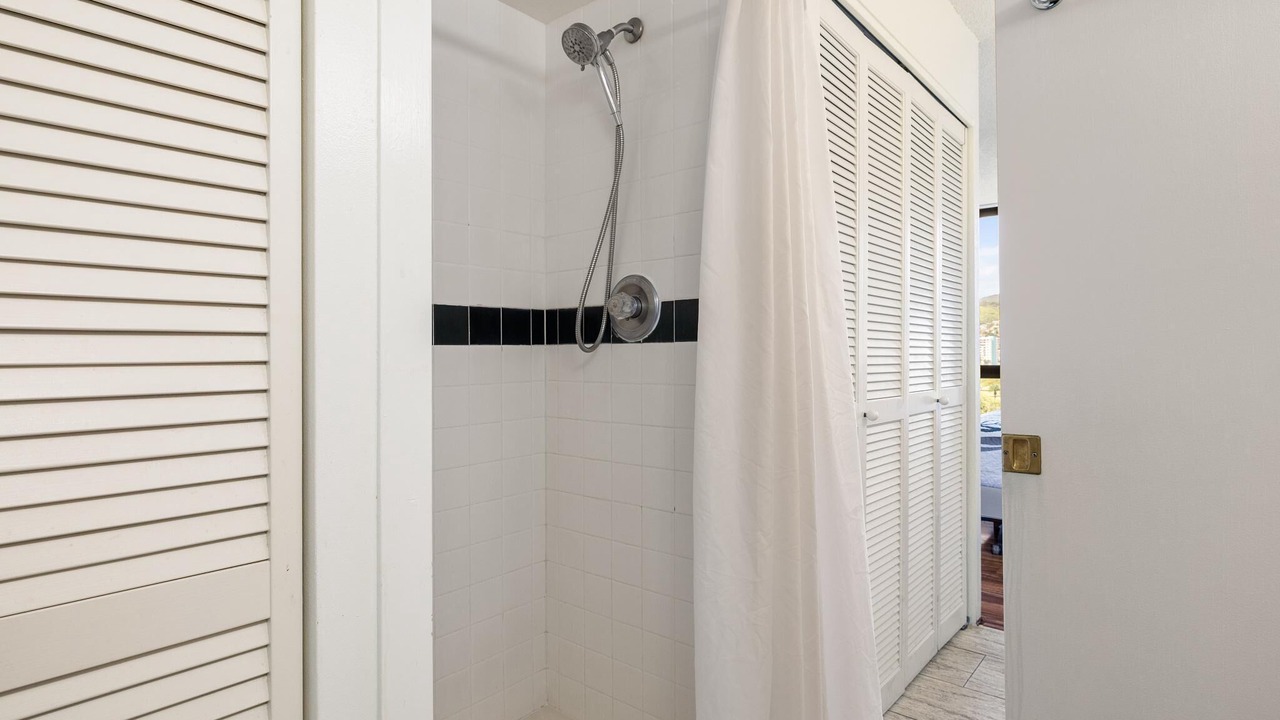 Photo of Bathroom in Waikiki