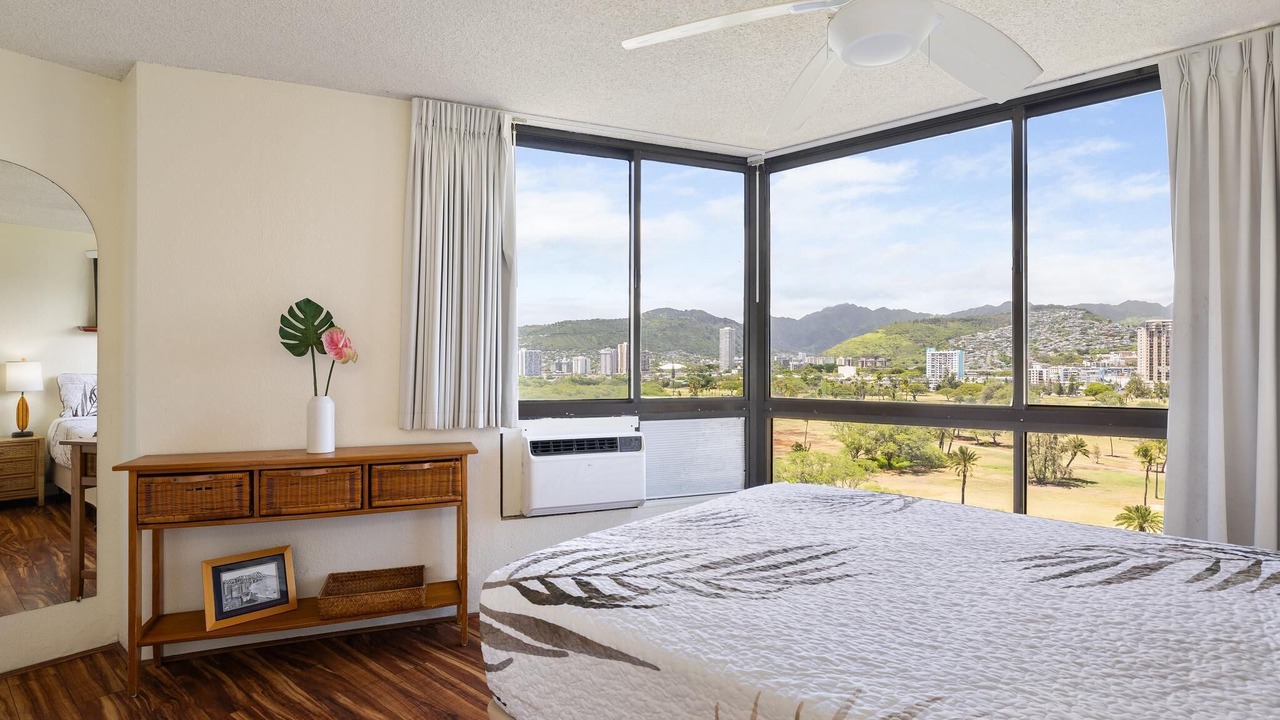 Photo of Bedroom in Waikiki