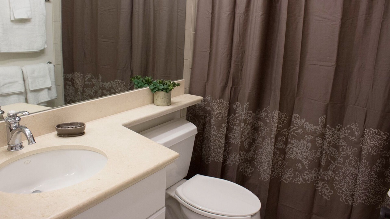 Photo of Bathroom in Waikoloa