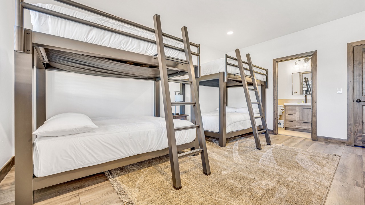 Photo of Bedroom in Deer Valley