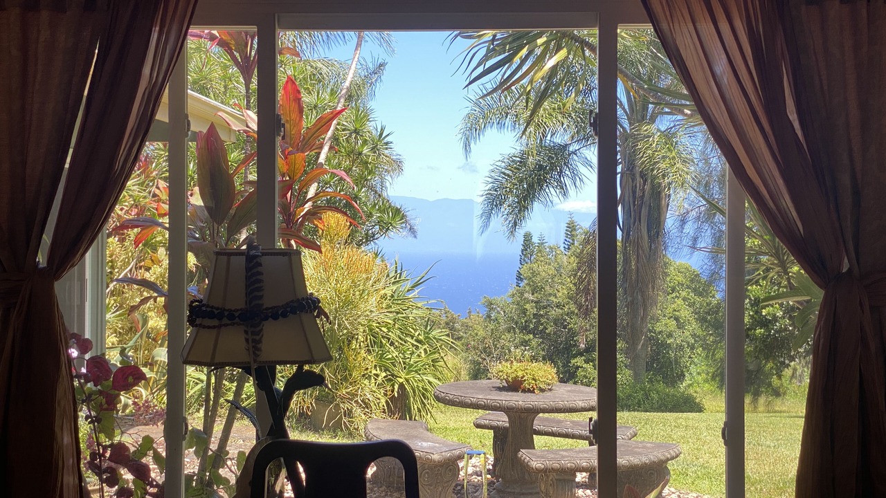 Photo of Others in Hawi