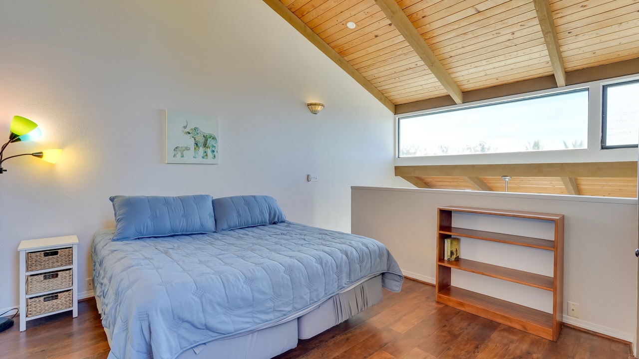 Photo of Bedroom in Historic Kailua Village