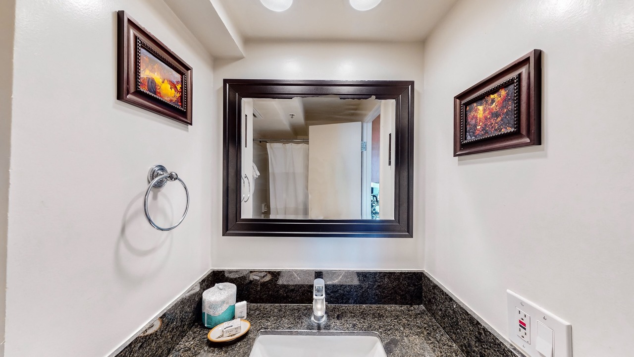 Photo of Bathroom in Waikiki