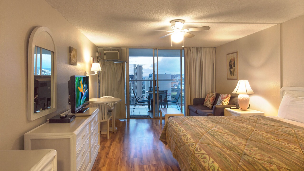 Photo of Bedroom in Waikiki