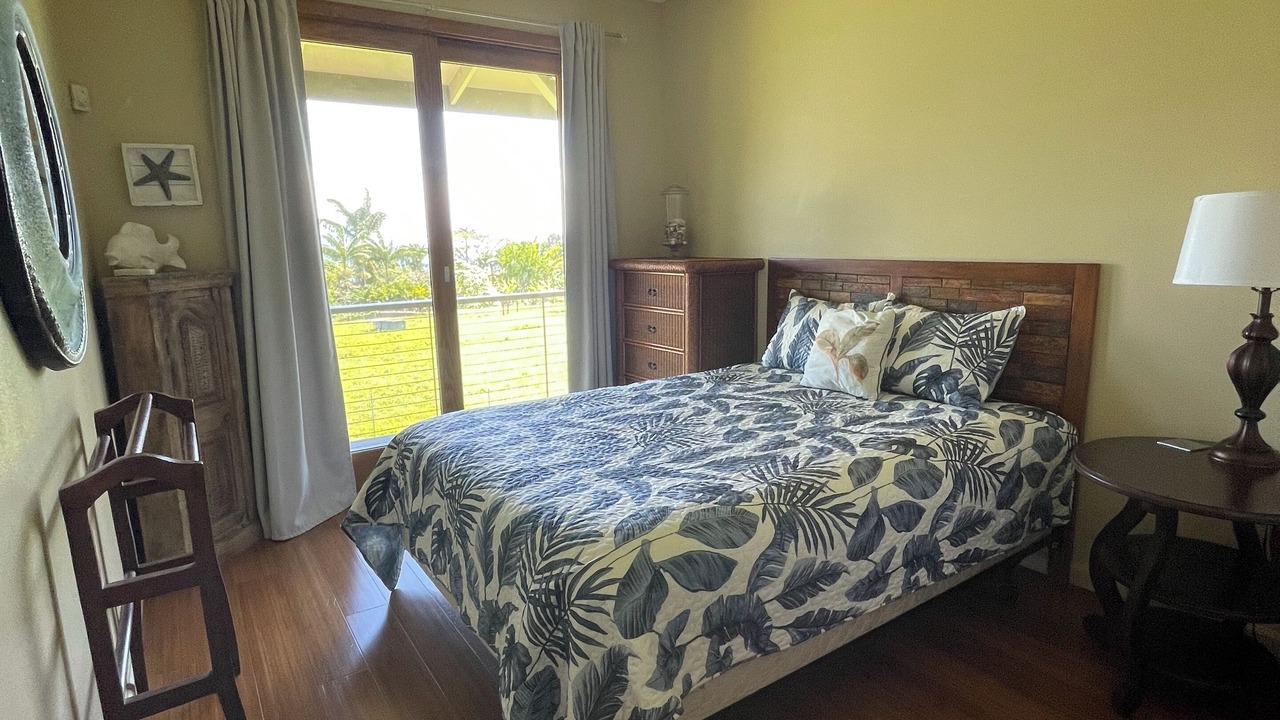 Photo of Bedroom in Pepeekeo