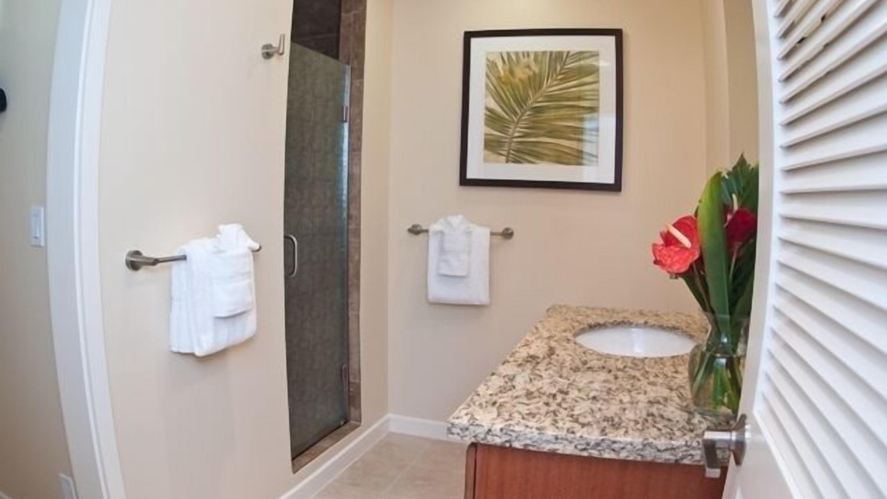 Photo of Bathroom in Kahala