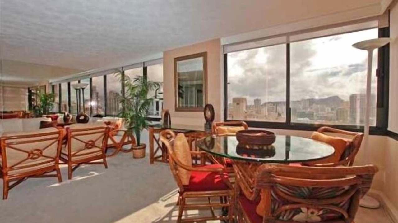Photo of Bedroom in Waikiki