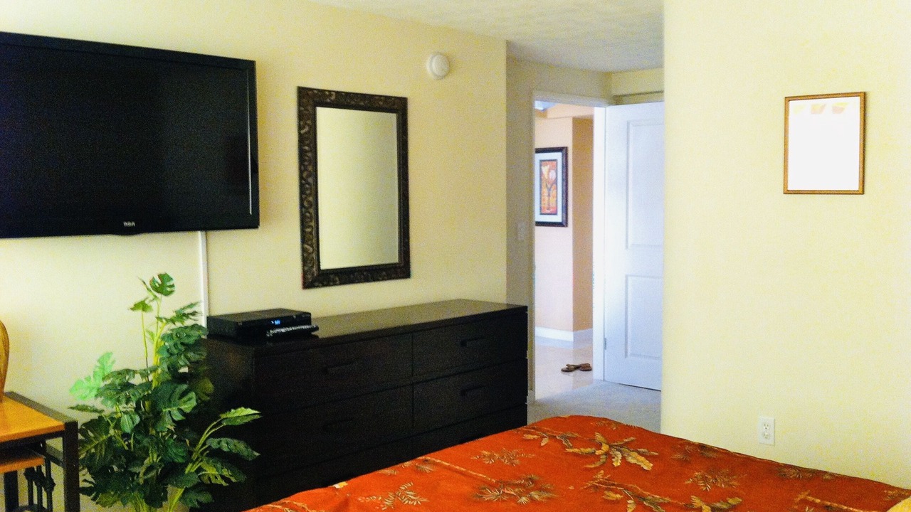 Photo of Bedroom in Waikiki