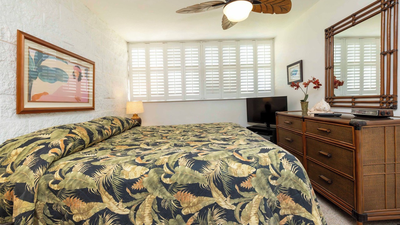 Photo of Bedroom in Maalaea