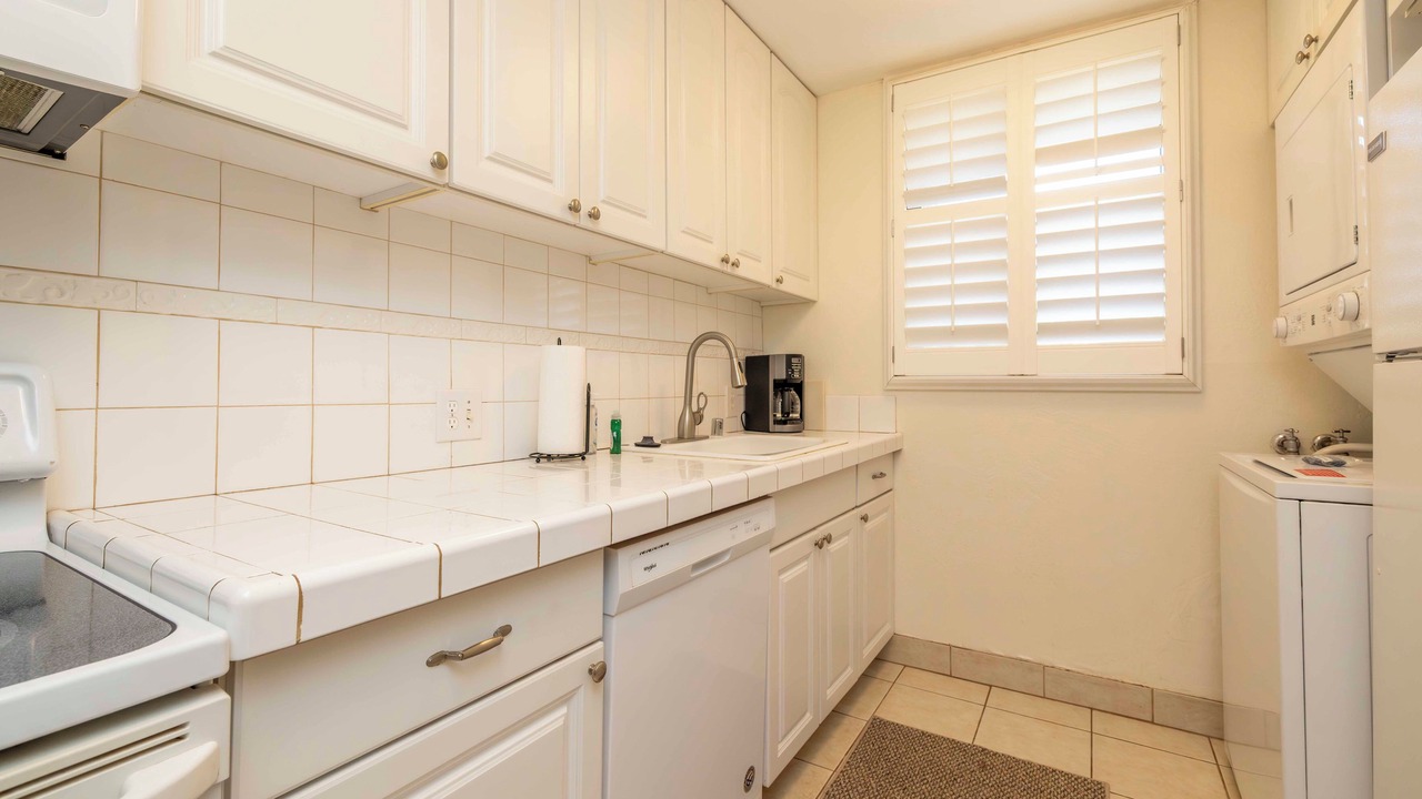 Photo of Kitchen in Maalaea