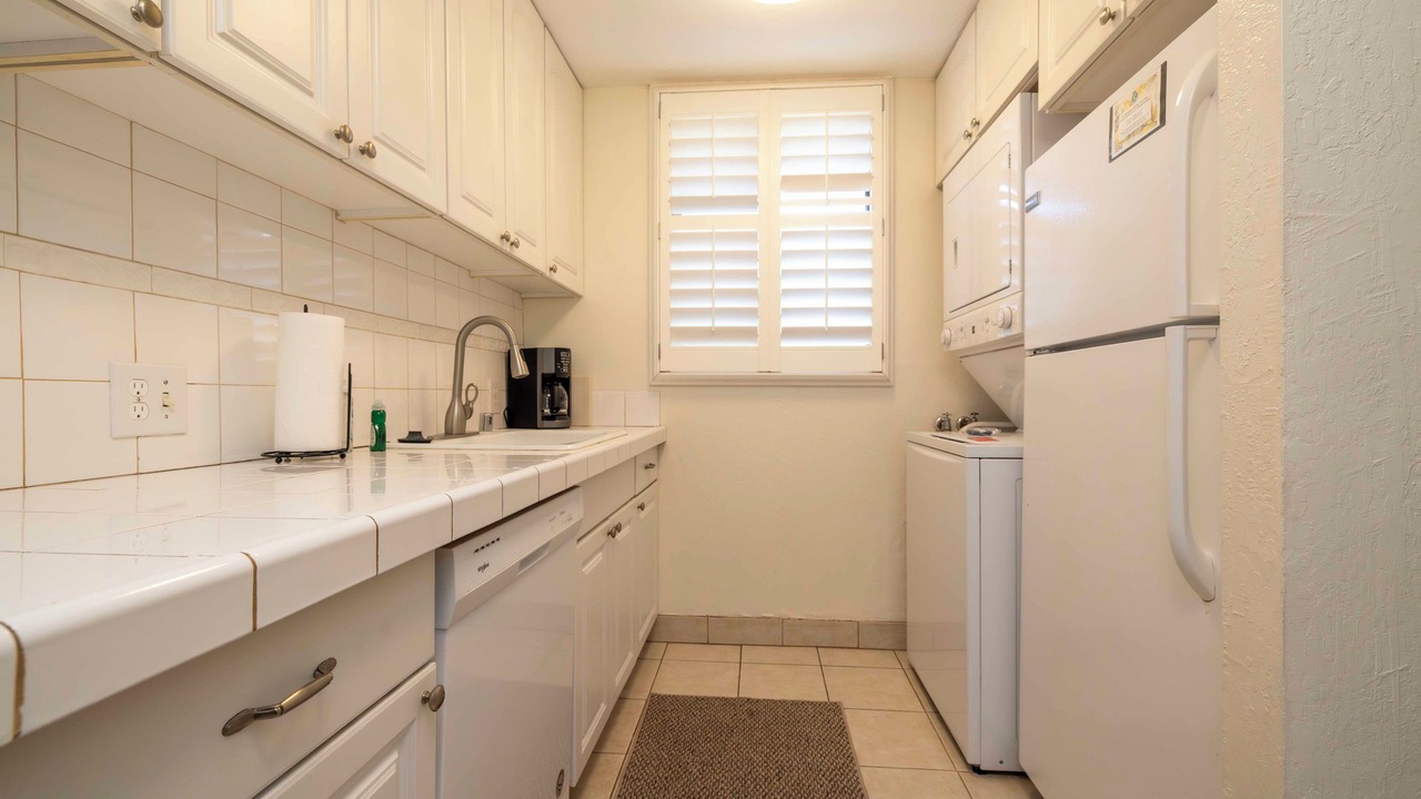 Photo of Kitchen in Maalaea