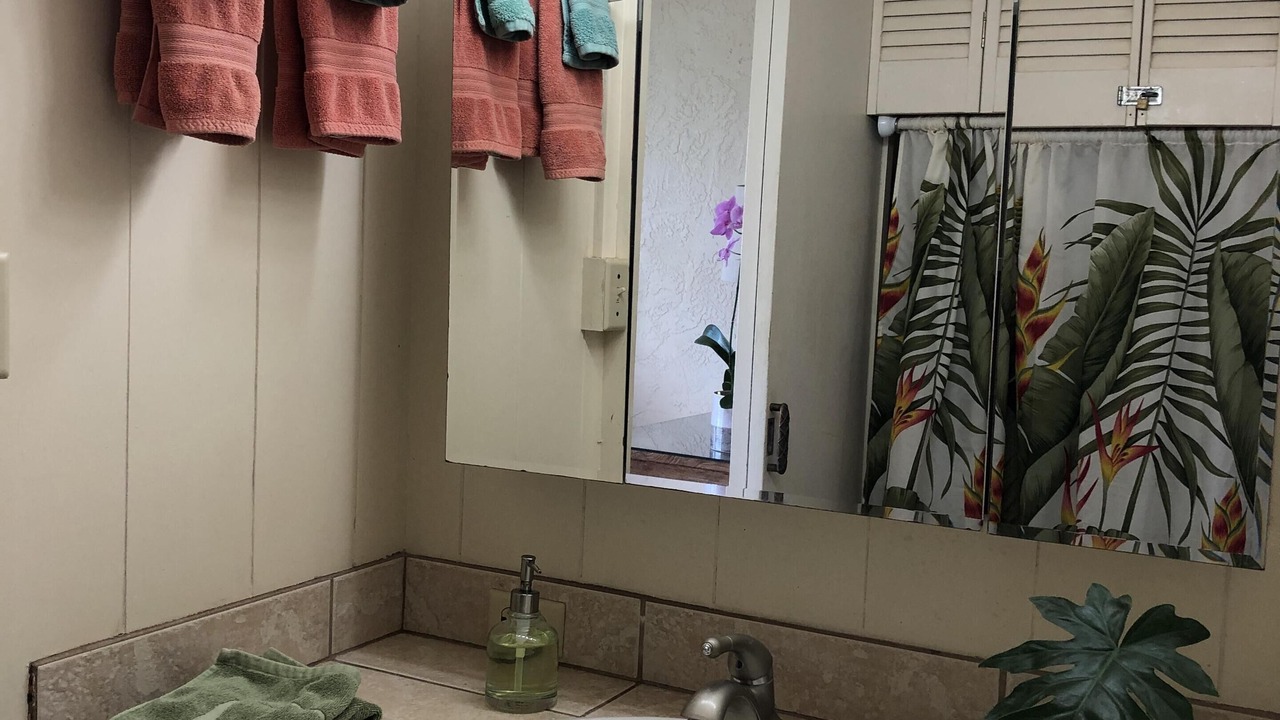 Photo of Bedroom in Poipu