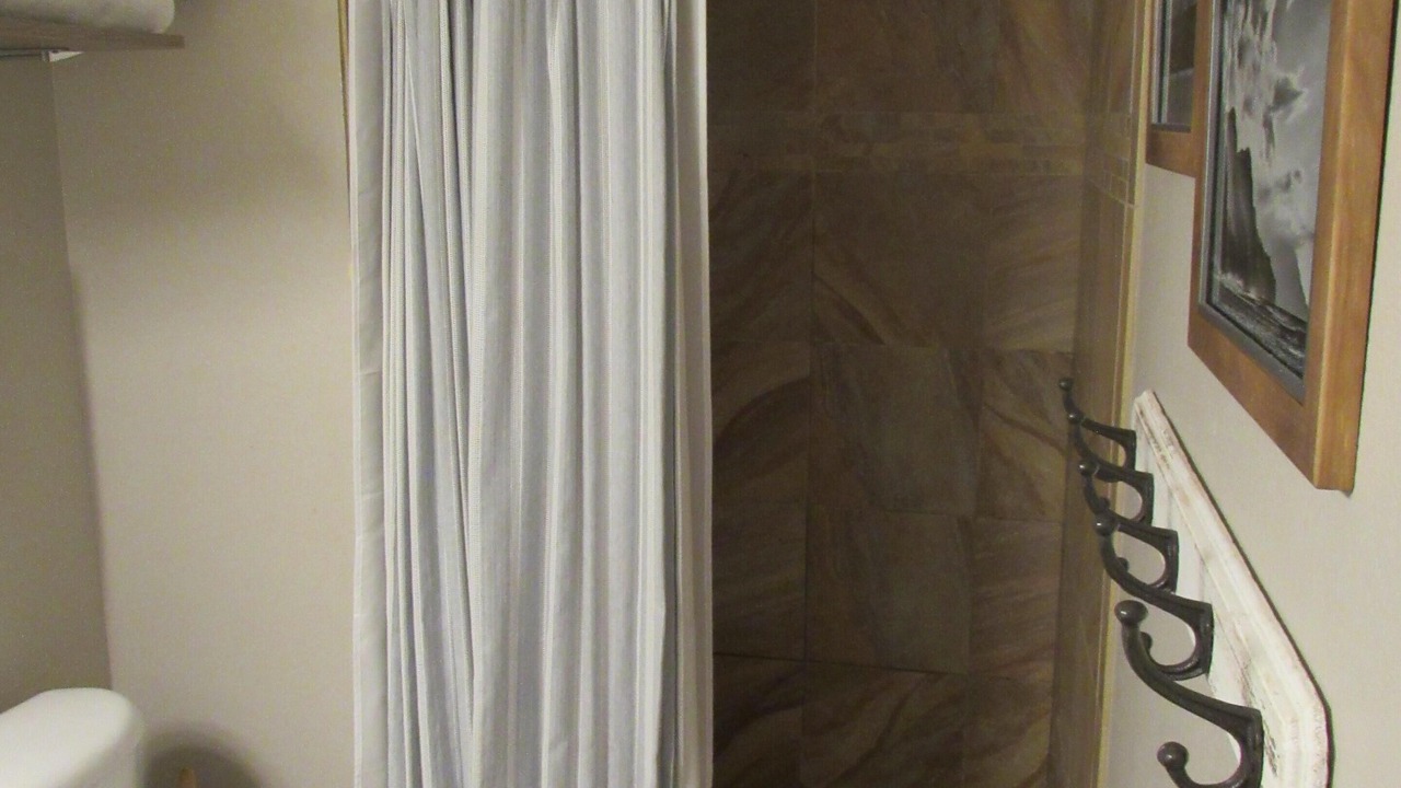 Photo of Bathroom in Maalaea