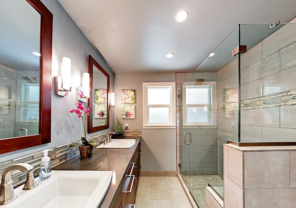Photo of Bathroom in Kihei