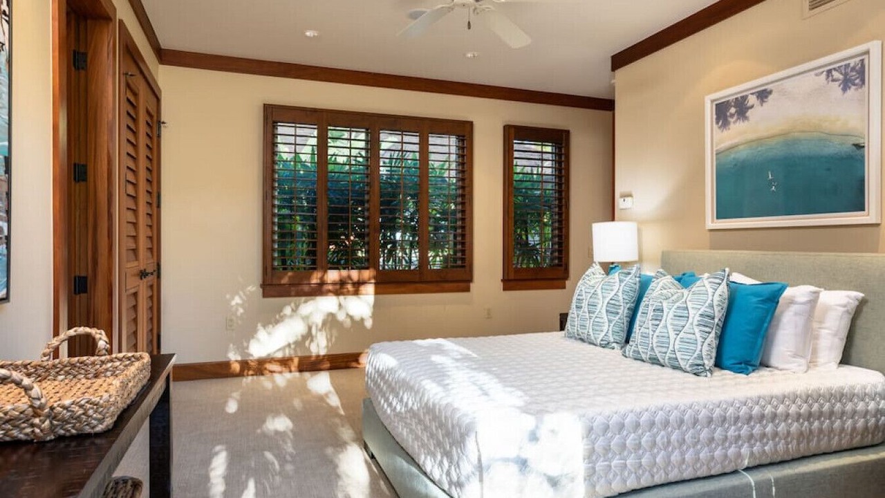 Photo of Bedroom in Kaupulehu