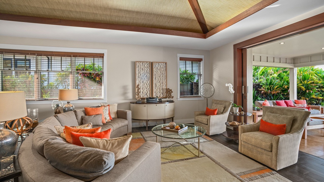 Photo of Livingroom in Poipu