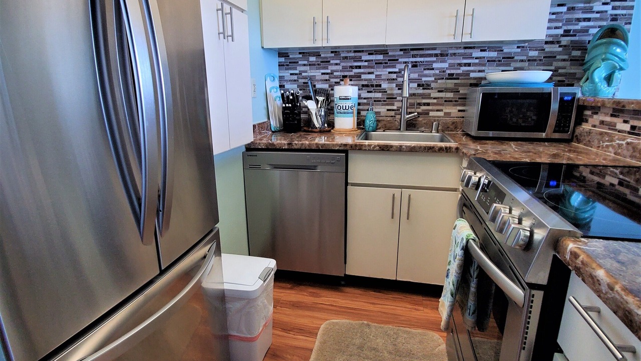 Photo of Kitchen in Makaha