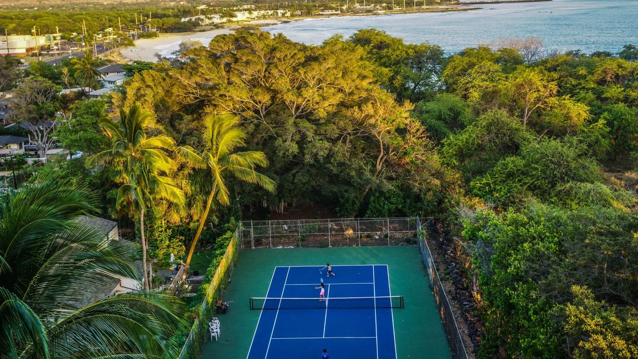 Photo of Others in Makaha