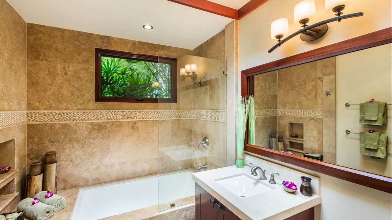 Photo of Bathroom in Kahala