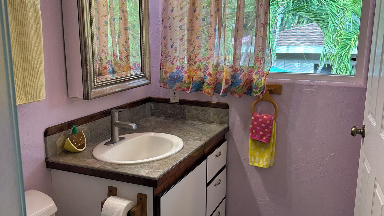 Photo of Bathroom in Honaunau-Napoopoo