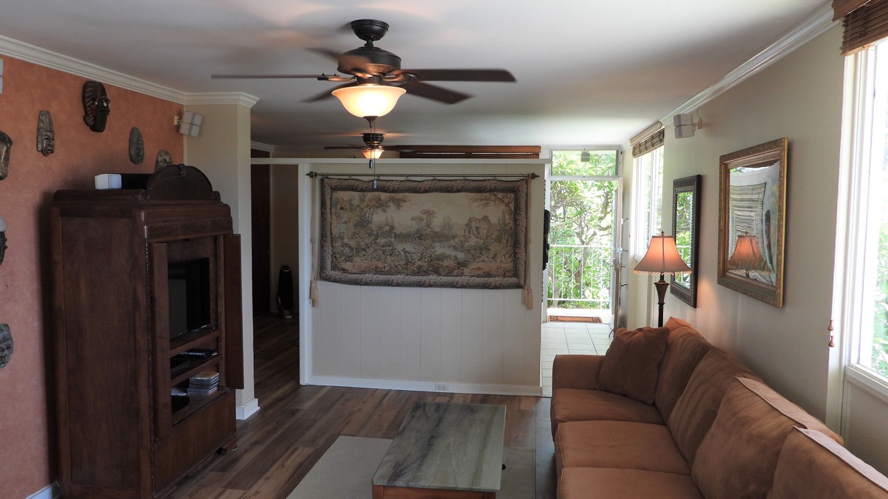 Photo of Livingroom in Diamond Head - Kapahulu - St. Louis