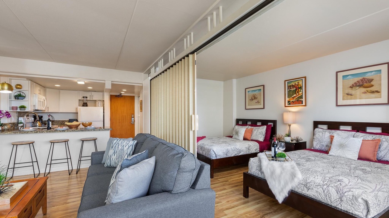 Photo of Livingroom in Waikiki