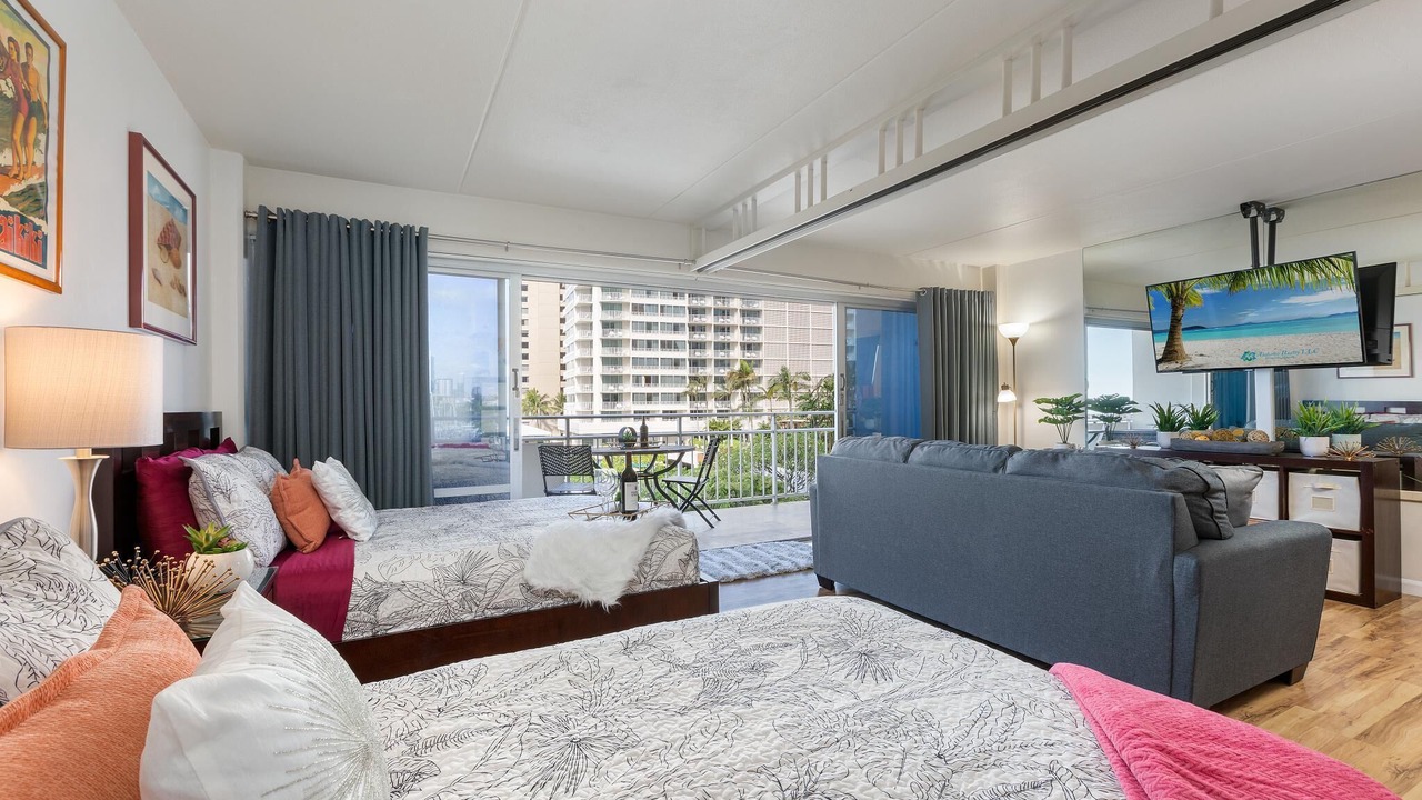 Photo of Bedroom in Waikiki