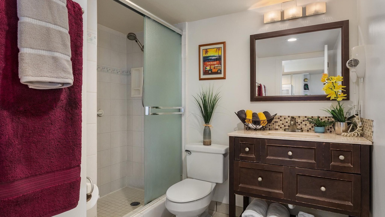 Photo of Bathroom in Waikiki