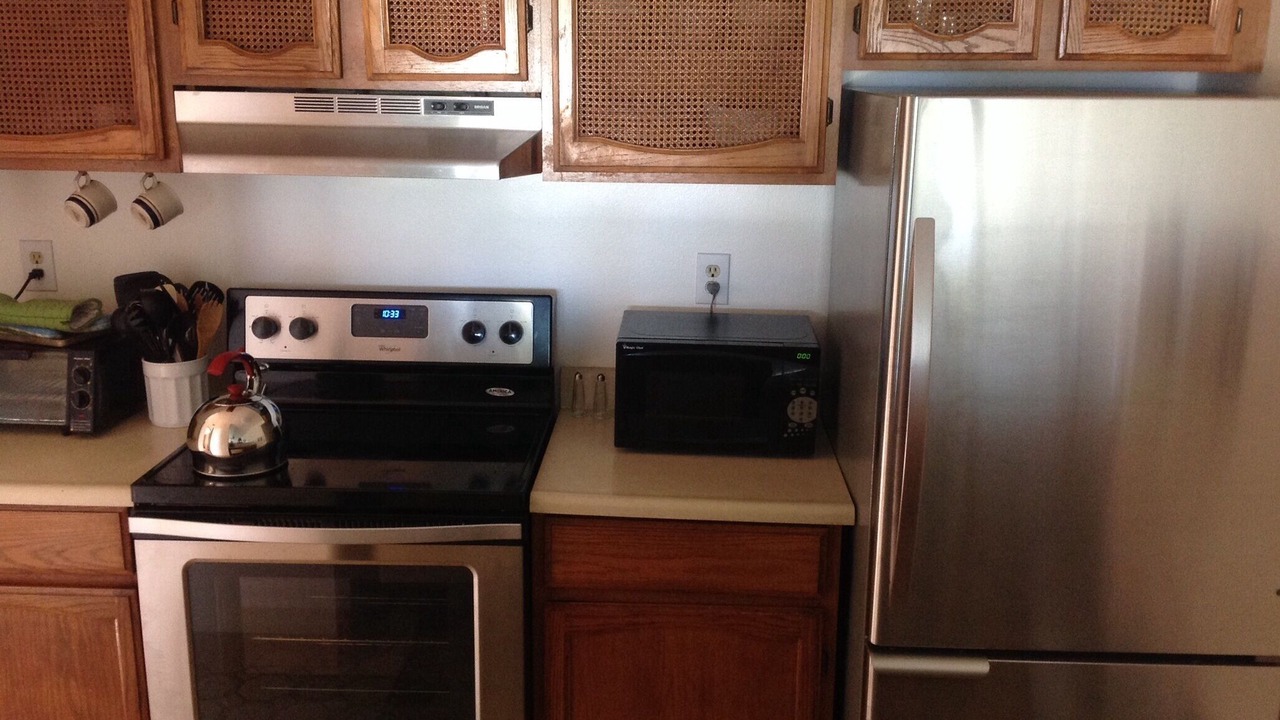 Photo of Kitchen in Maunaloa