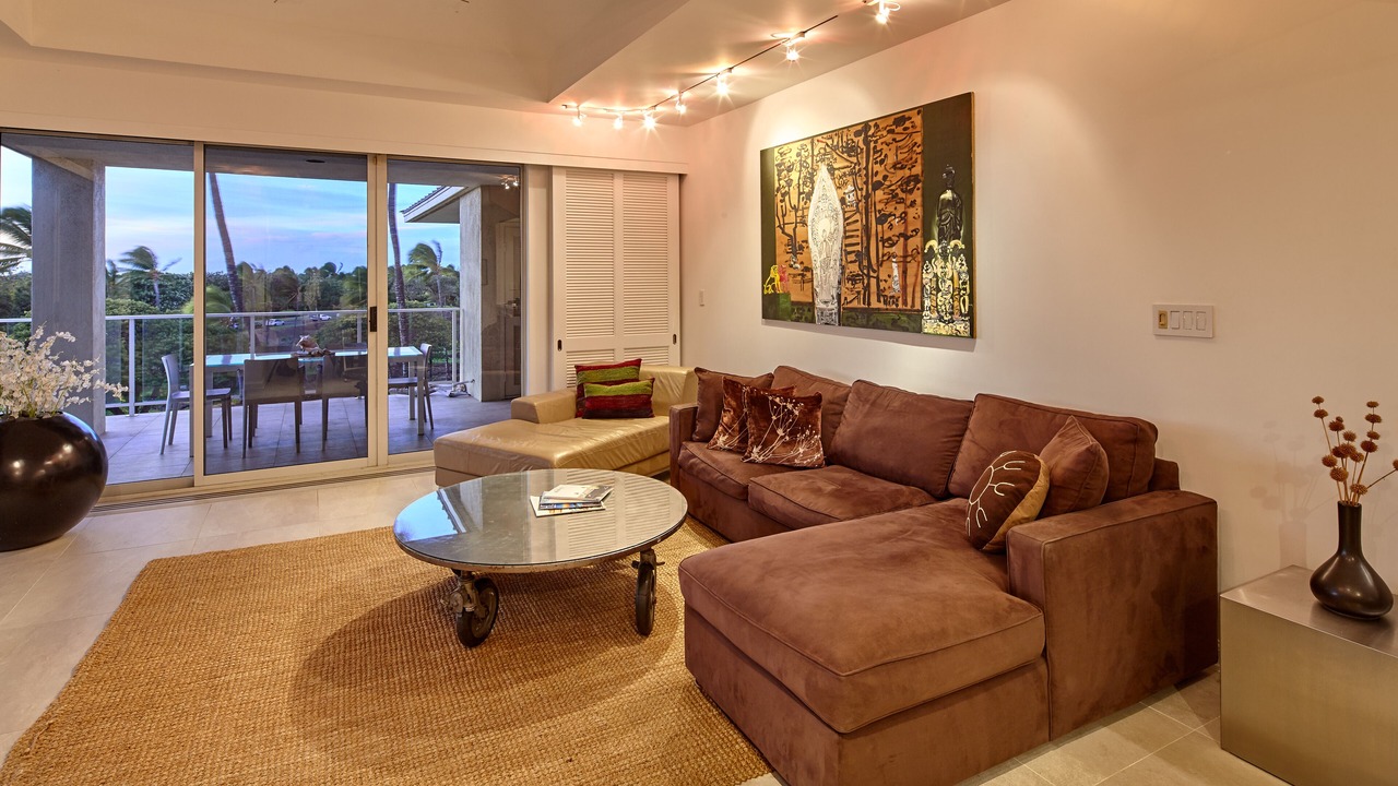 Photo of Livingroom in Waikoloa