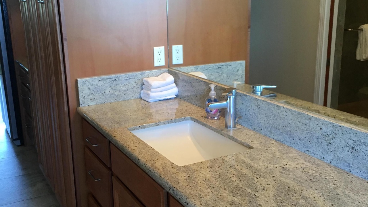 Photo of Bathroom in Makaha