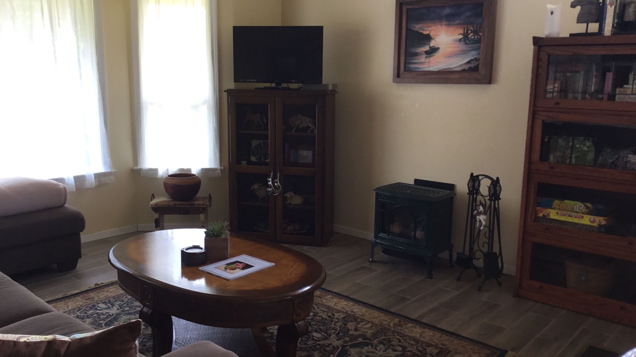 Photo of Livingroom in Kamuela