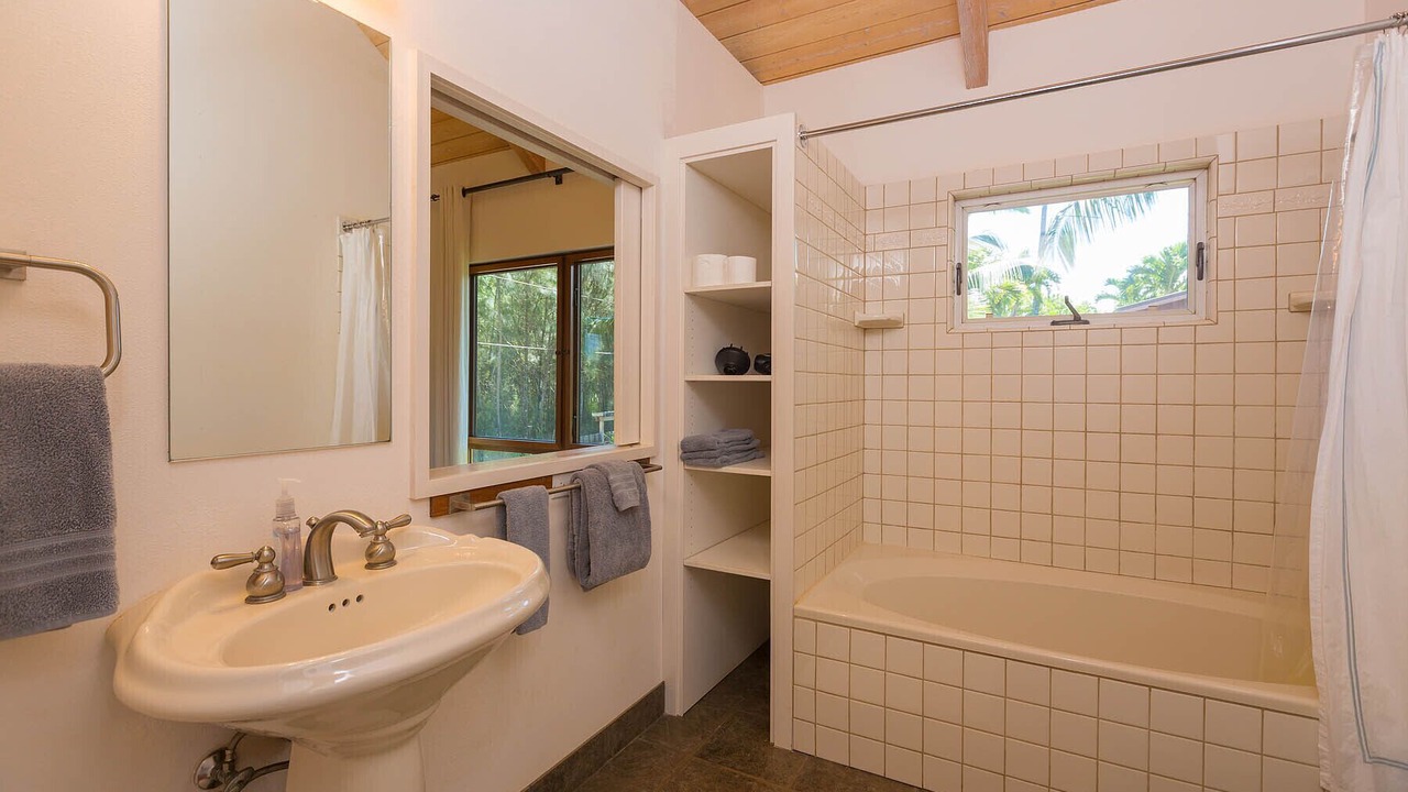 Photo of Bathroom in Paia