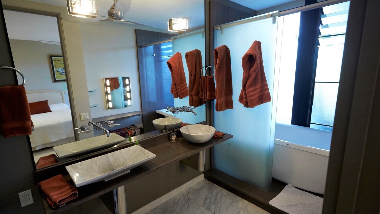 Photo of Bathroom in Makiki