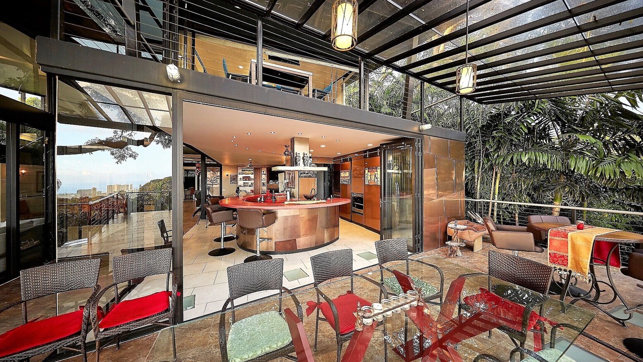 Photo of Outdoor in Makiki