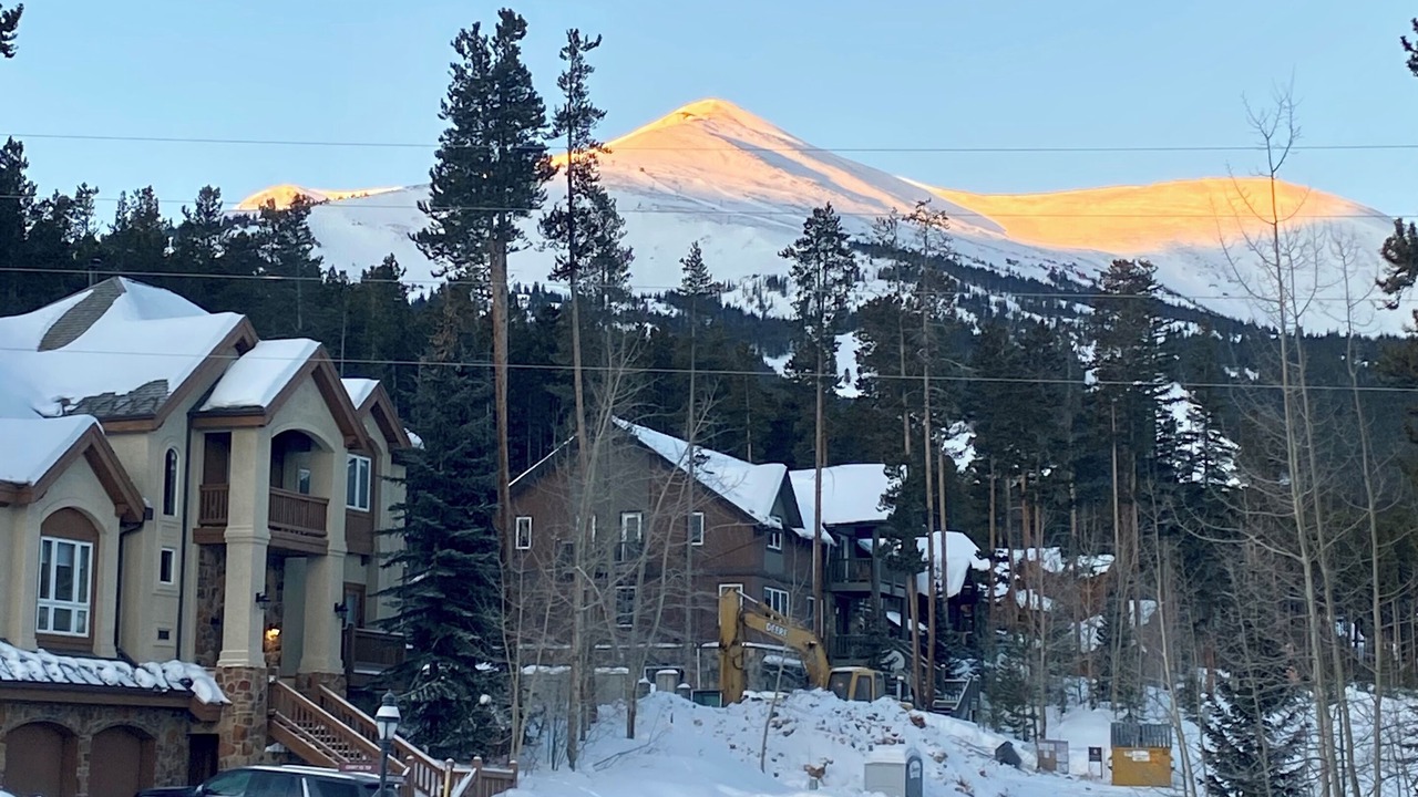 Photo of Others in Peak 8
