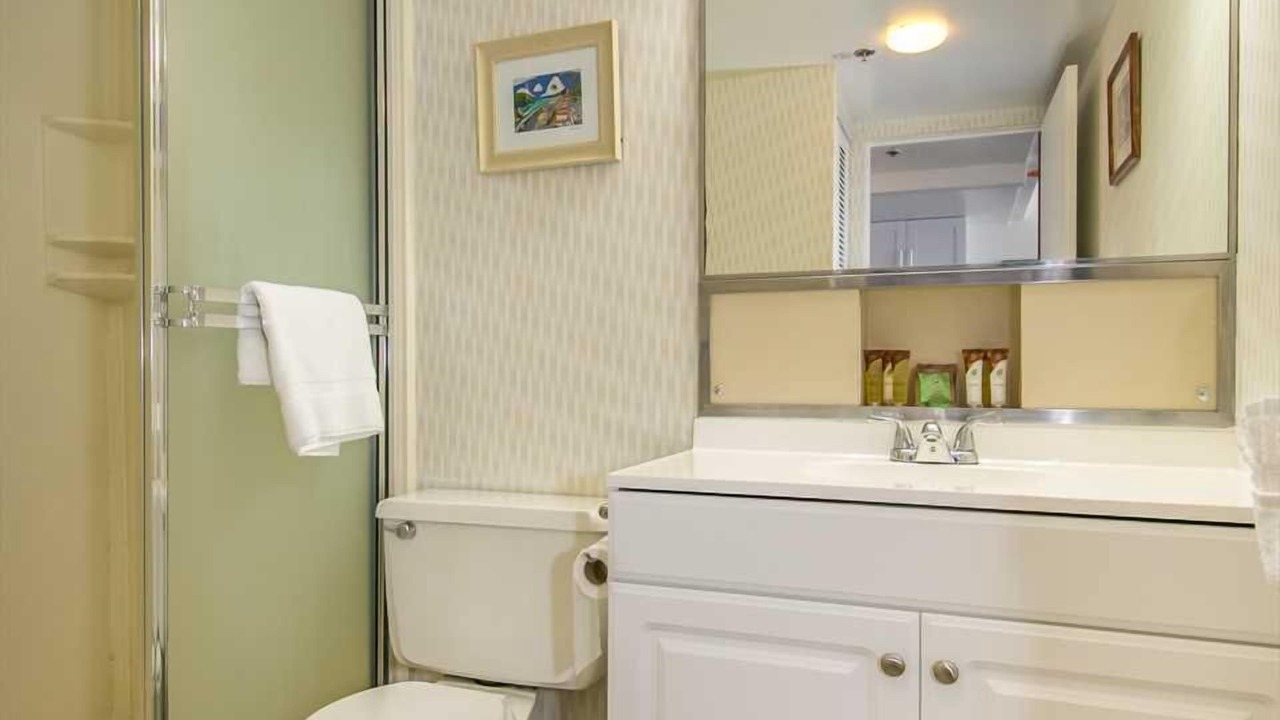 Photo of Bathroom in Waikiki