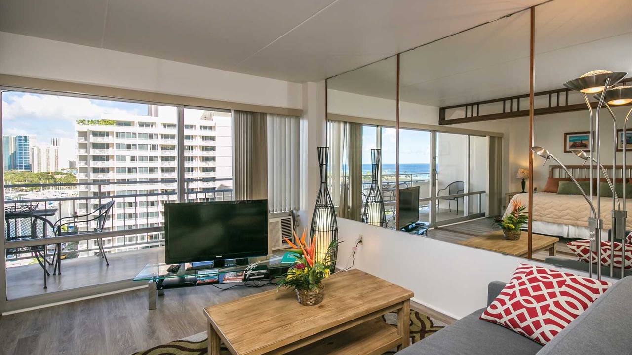 Photo of Bedroom in Waikiki