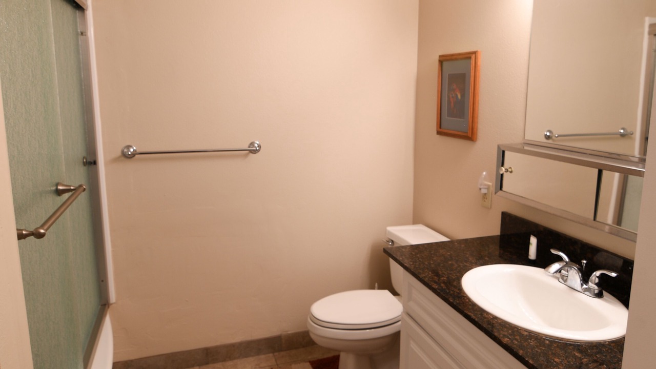 Photo of Bathroom in Waikoloa