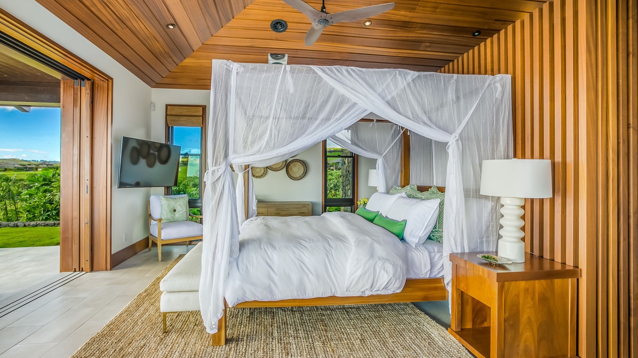 Photo of Bedroom in Koloa