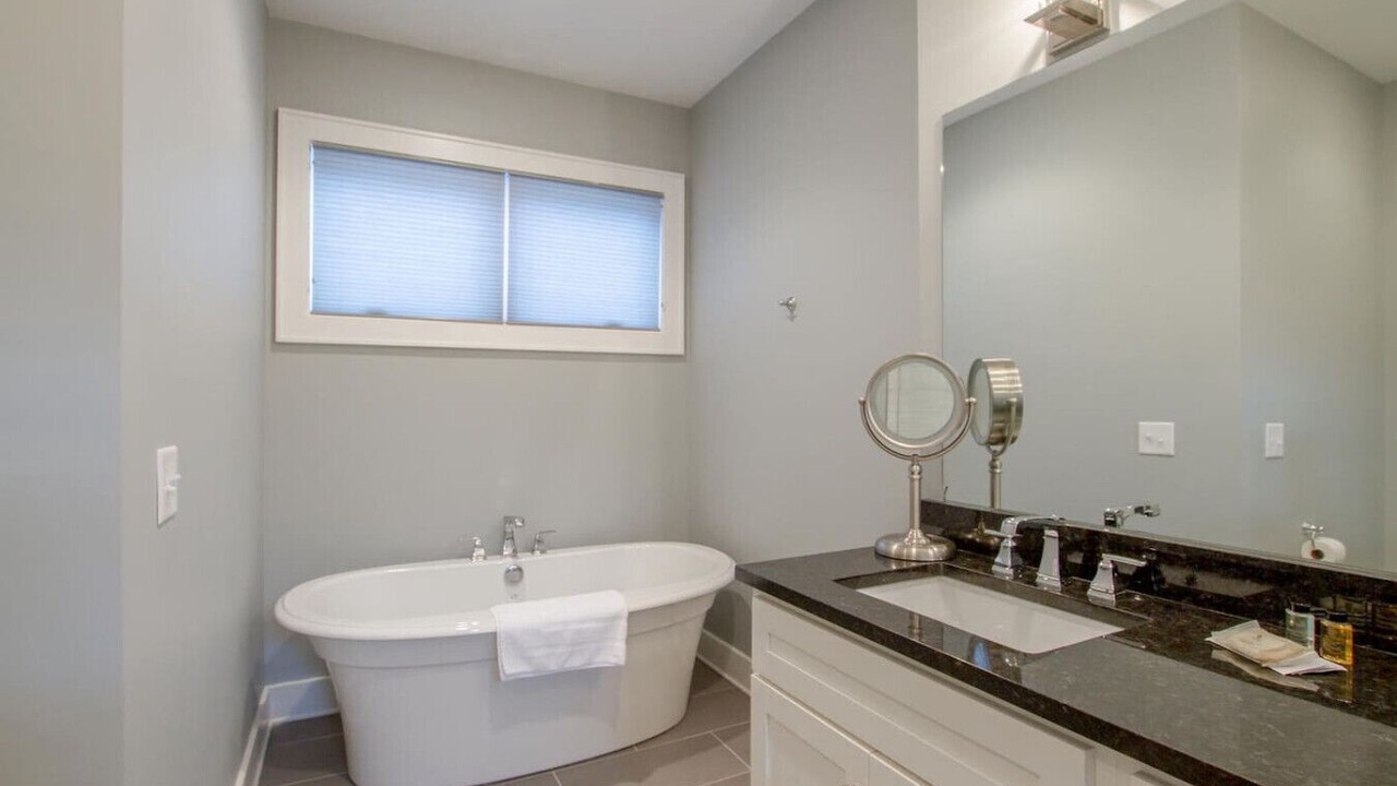 Photo of Bathroom in Salemtown