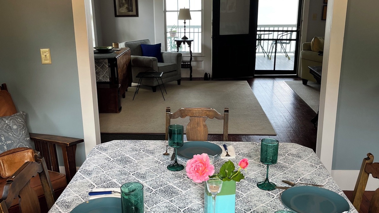 Photo of Livingroom in Livonia