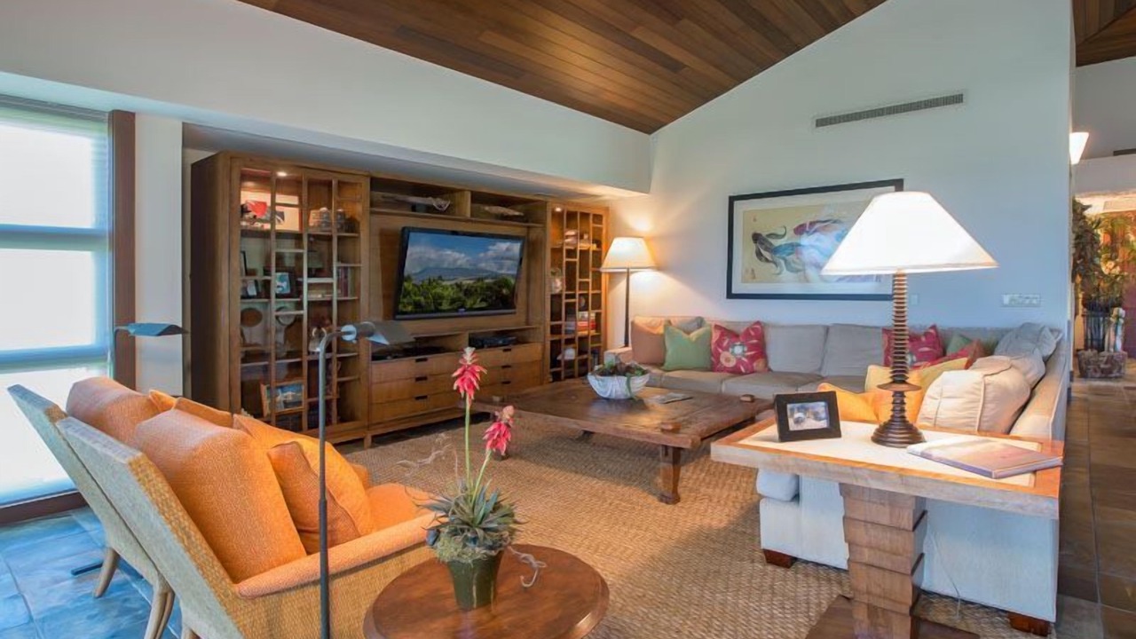 Photo of Bedroom in Kaupulehu