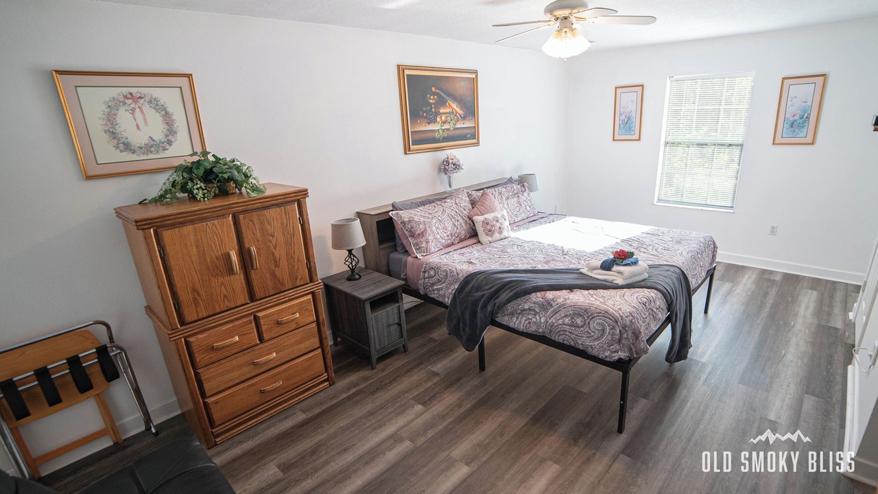 Photo of Bedroom in Chalet Village North