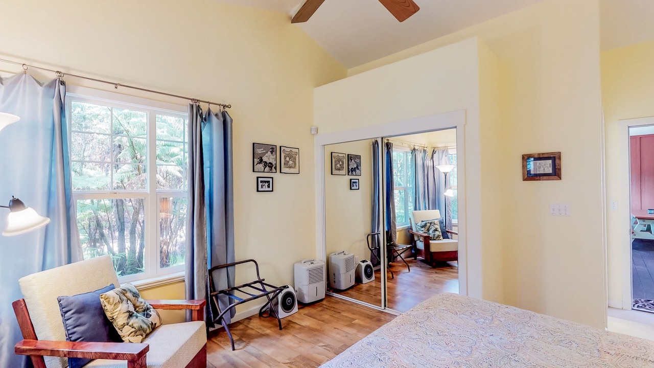 Photo of Bedroom in Volcano