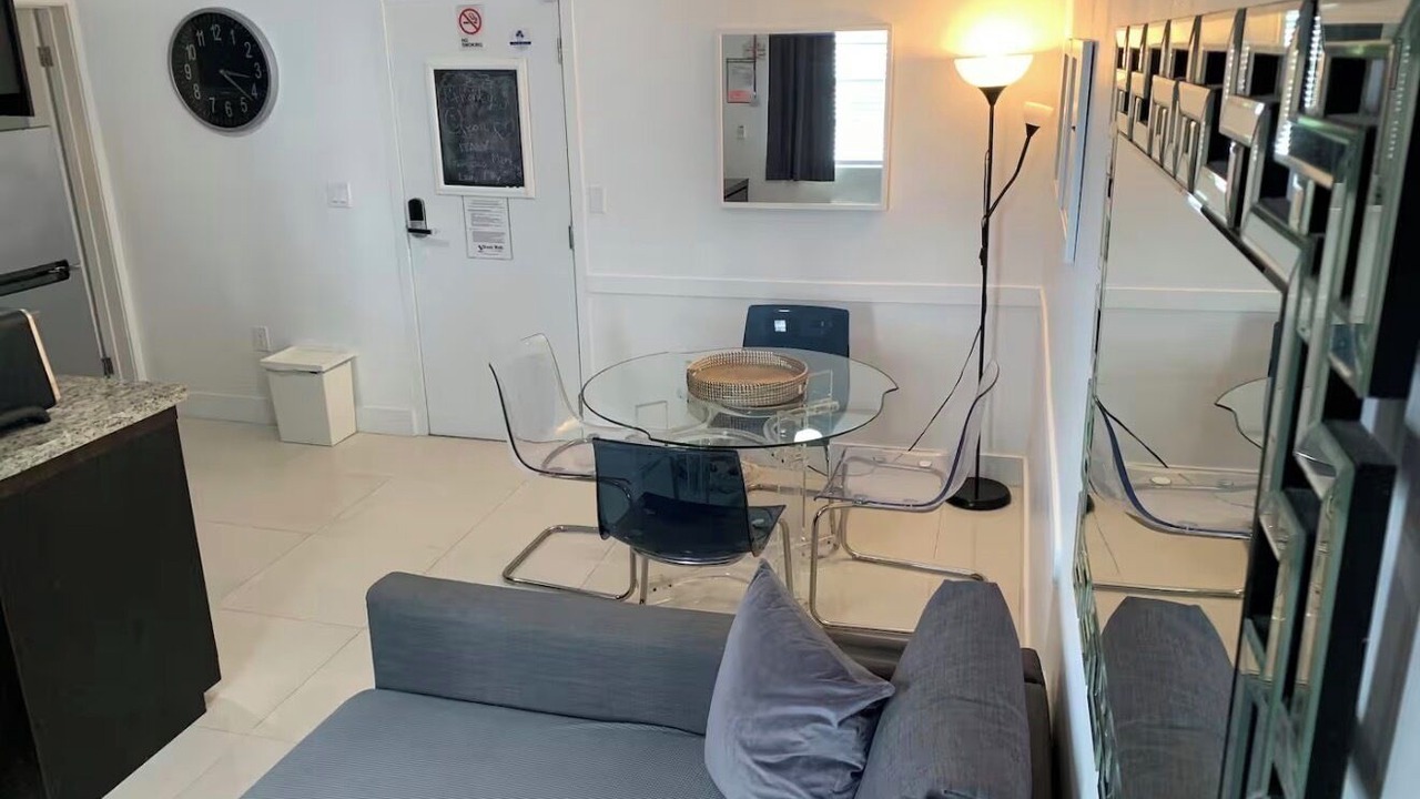 Photo of Livingroom in South of Fifth